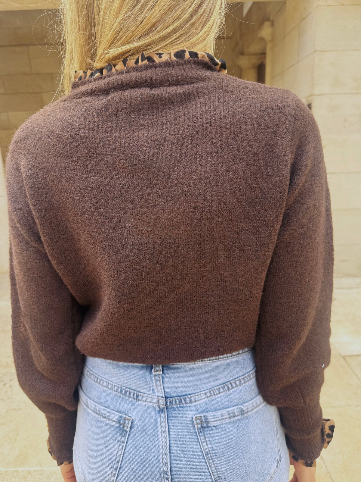 Brown Kiara Sweater – Damestruien – Gabianna Fashion